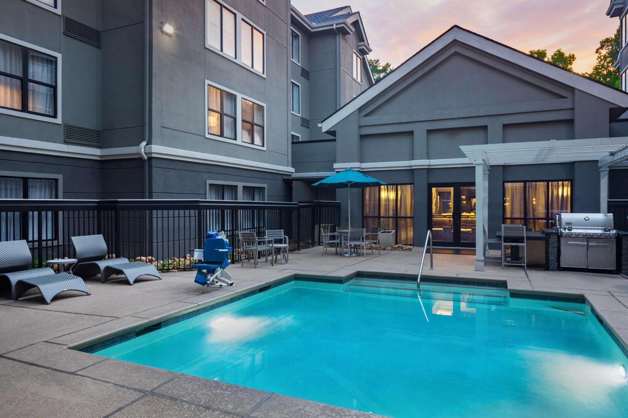 Homewood Suites By Hilton Atlanta Lenox Buckhead Eksteriør bilde