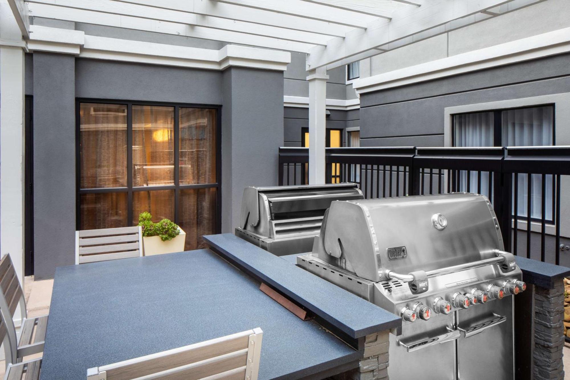 Homewood Suites By Hilton Atlanta Lenox Buckhead Eksteriør bilde